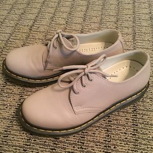 dr martens taupe virginia
